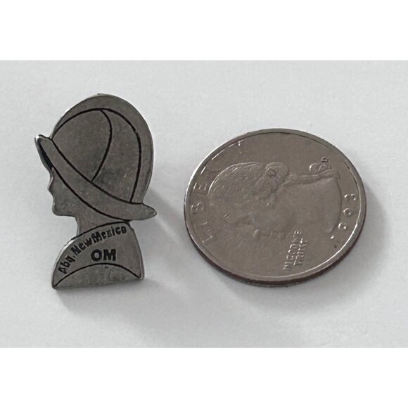 Vintage Abi New Mexico Odyssey of the Mind OM Hat Lapel Pin Made In USA - Picture 2 of 3